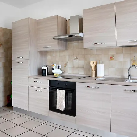 Nada Apartment *